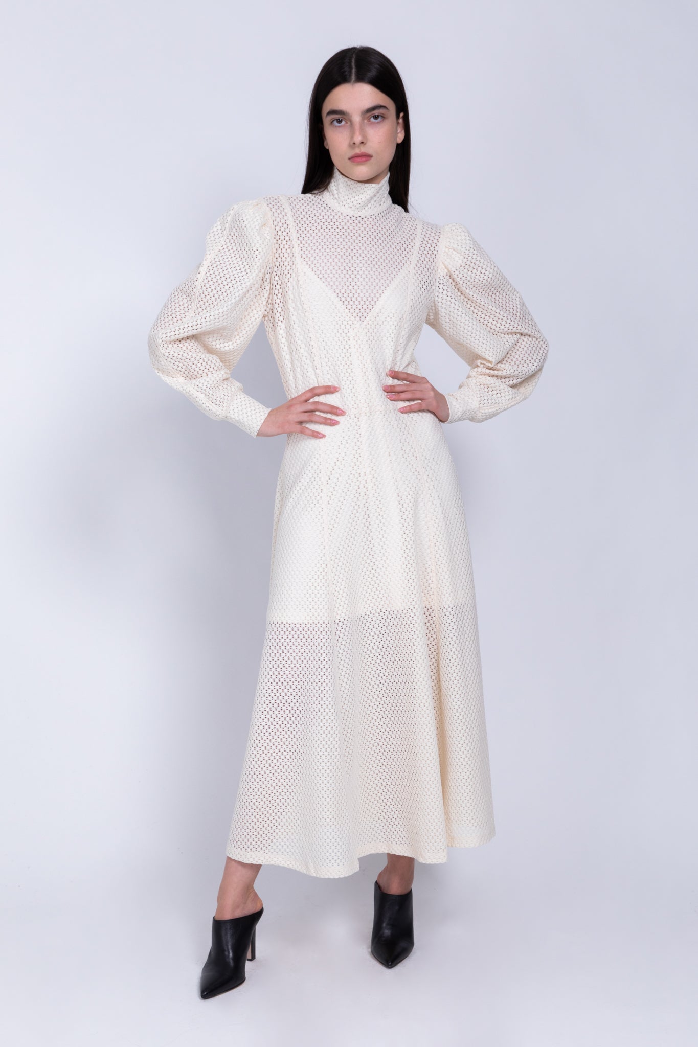 SABINA MUSAYEV - knit_crochet_ivory_fw_22_23