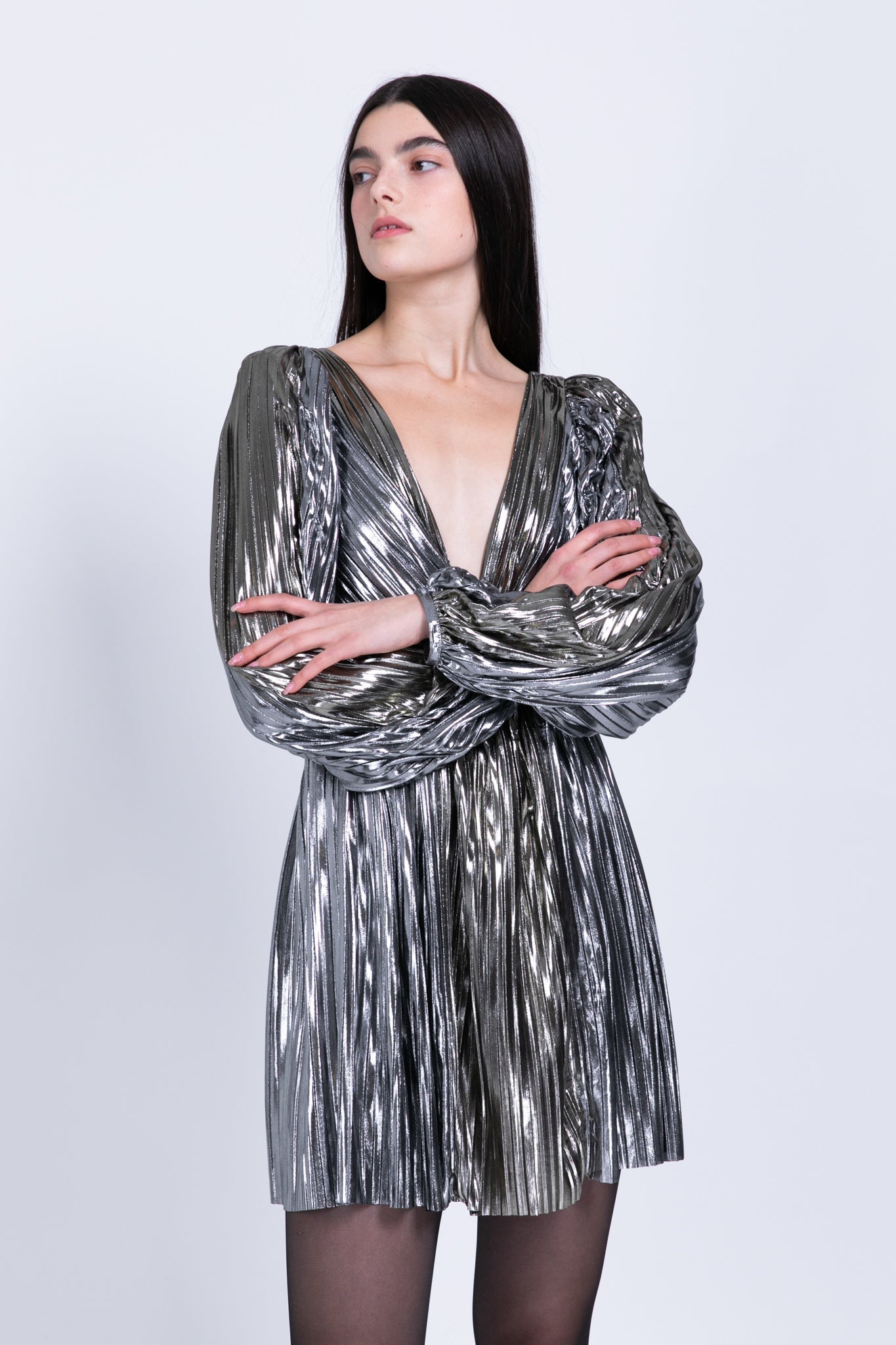 SABINA MUSAYEV - two_tone_pleated_knit_w_foil_gold_silver_fw_22_23