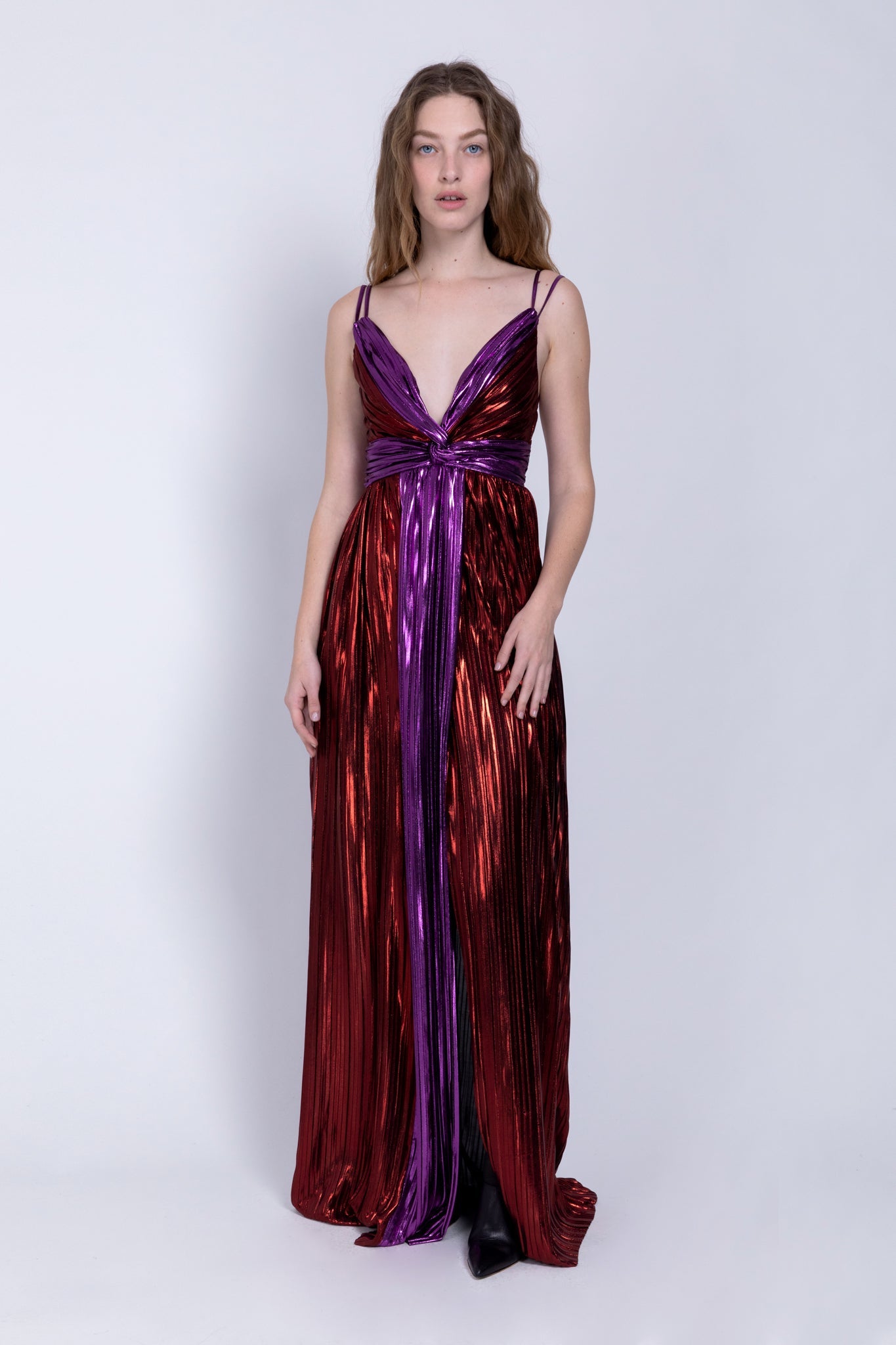 SABINA MUSAYEV - two_tone_pleated_knit_w_foil_red_purple_fw_22_23