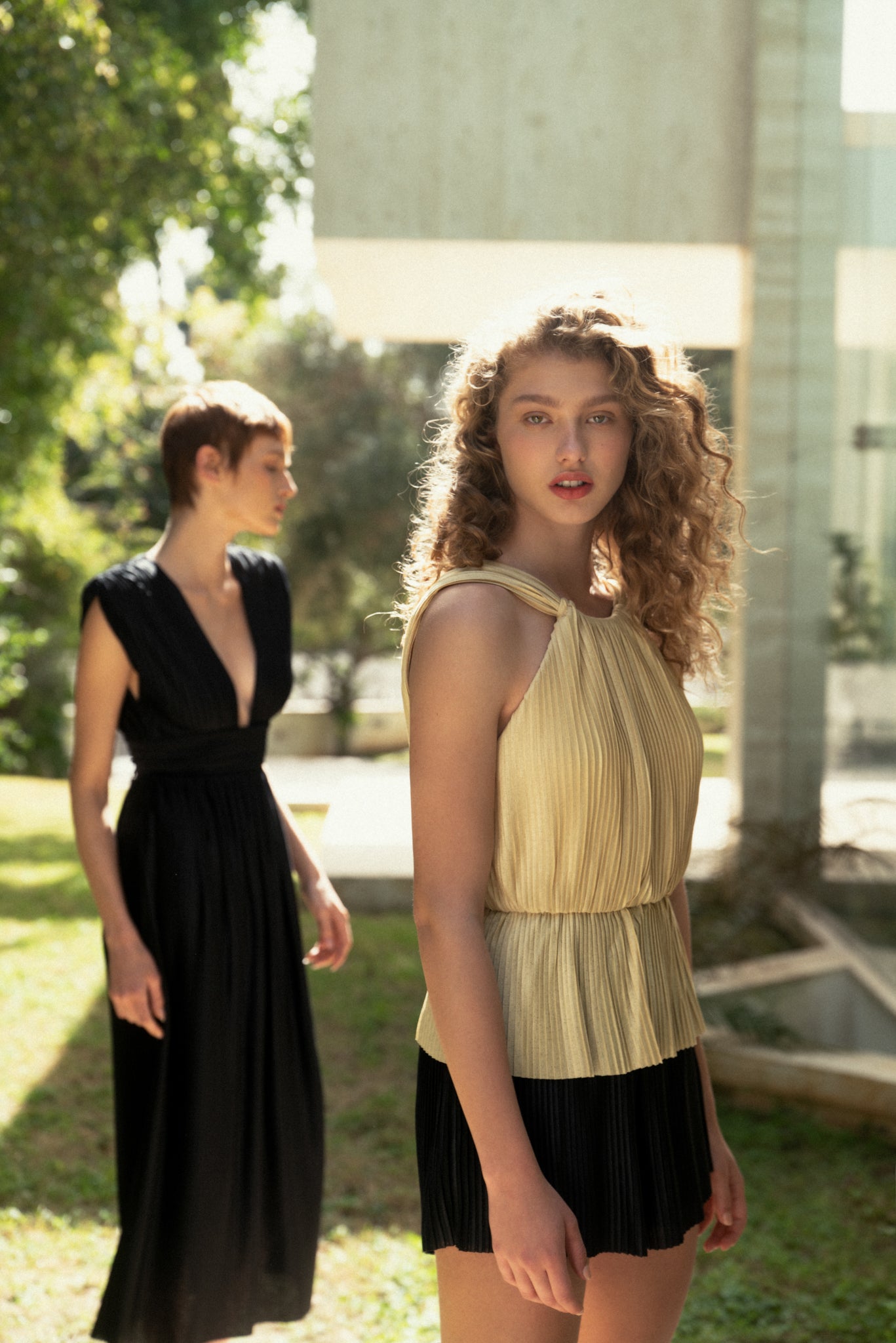 SABINA MUSAYEV - pleated_knit_raffia_ss_22
