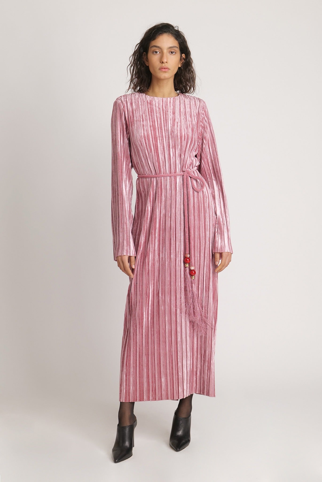 SABINA MUSAYEV - pleated_velvet_smoked_pink_fw_23_24