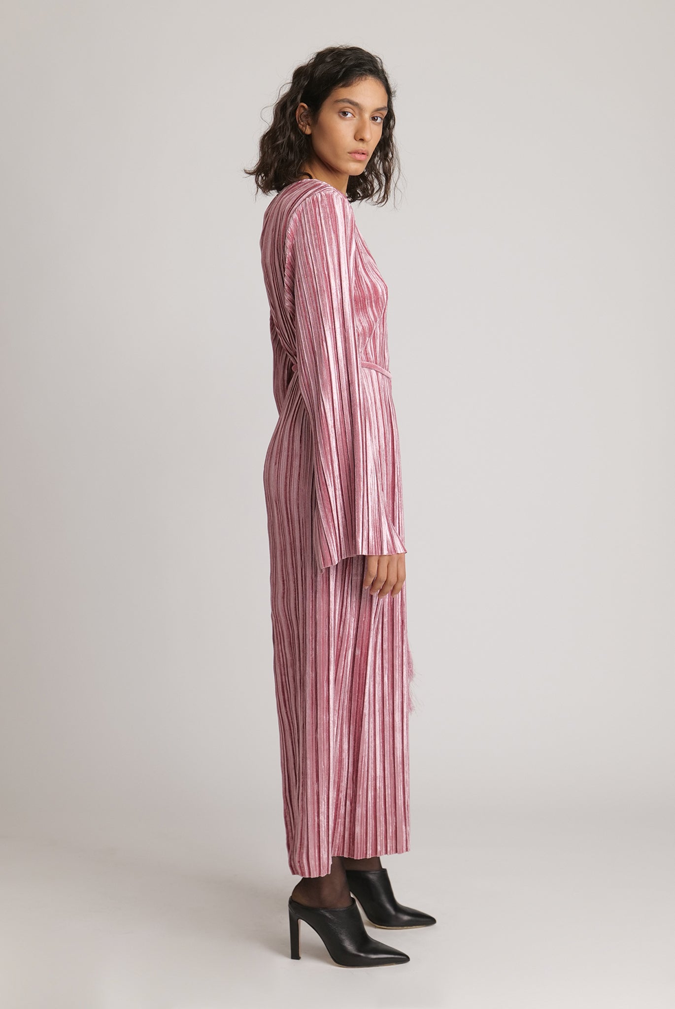 SABINA MUSAYEV - pleated_velvet_smoked_pink_fw_23_24