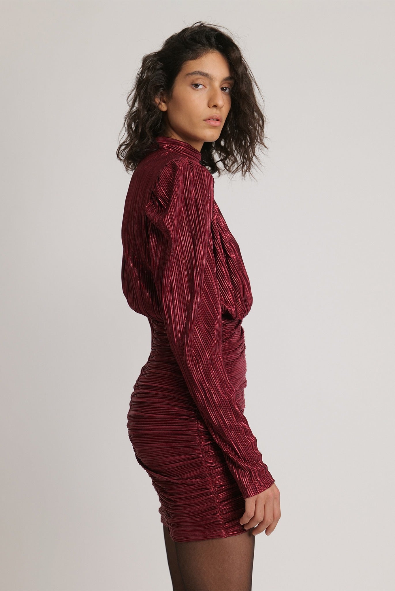 SABINA MUSAYEV - pleated_knit_w_foil_ruby_wine_fw_23_24