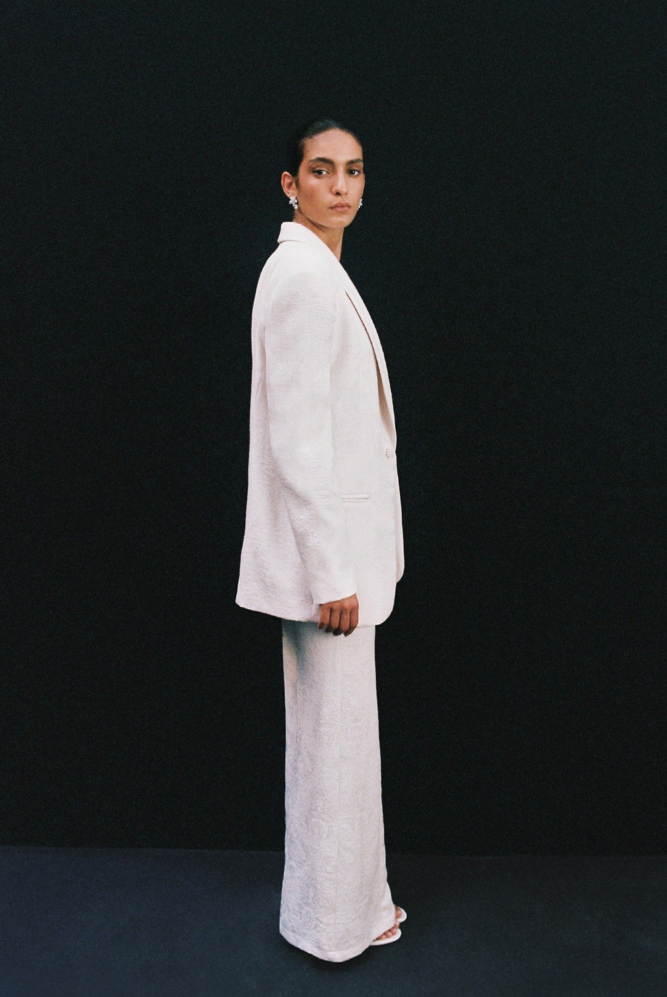 SABINA MUSAYEV - jacquard_paisley_white_pearl_bridal_25