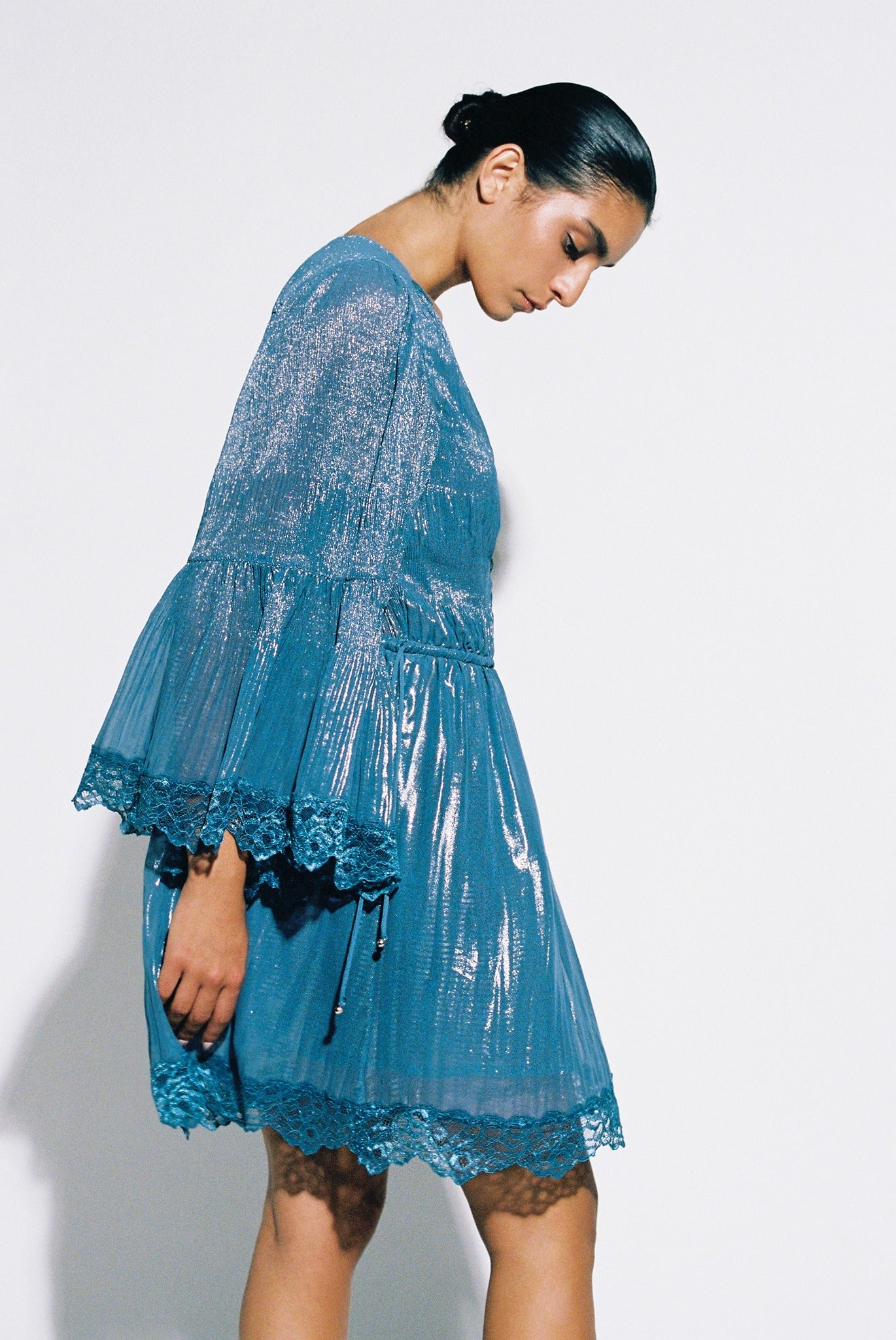 SABINA MUSAYEV - pleated_chiffon_w._foil_silver_blue_pre_fall_25_26