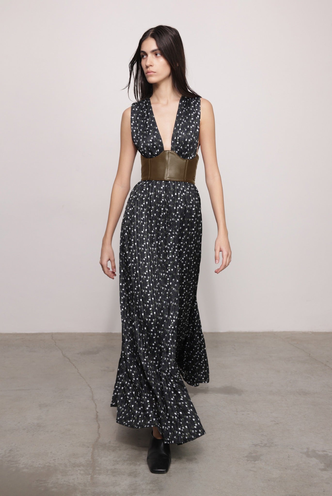 SABINA MUSAYEV - vegan_lether_dark_khaki_fw_25_26