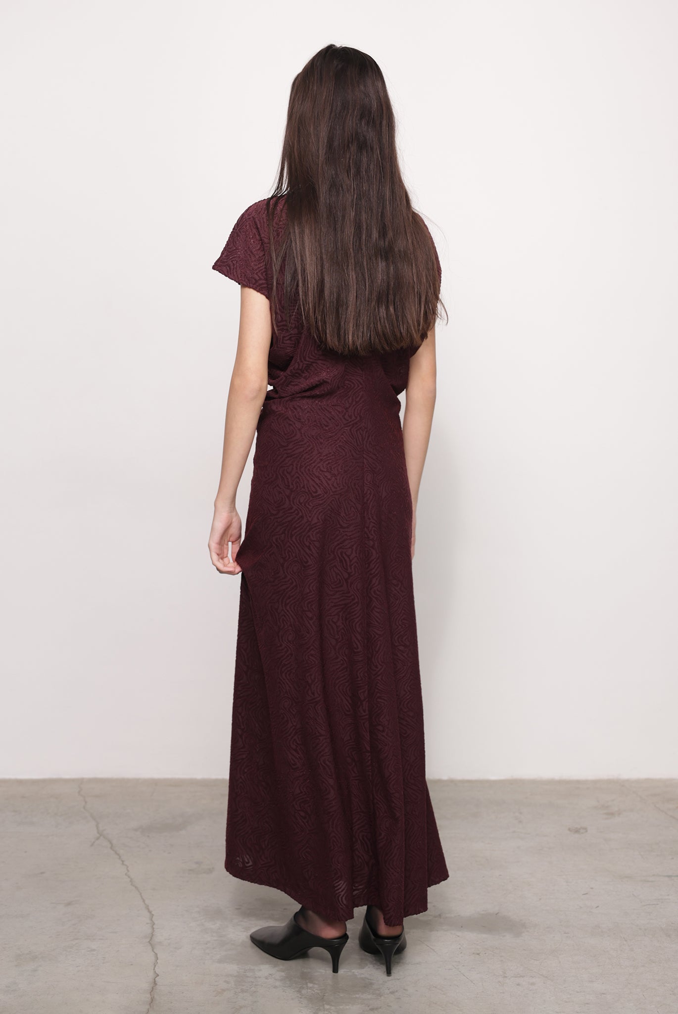 SABINA MUSAYEV - textured_knit_bordeaux_fw_25_26