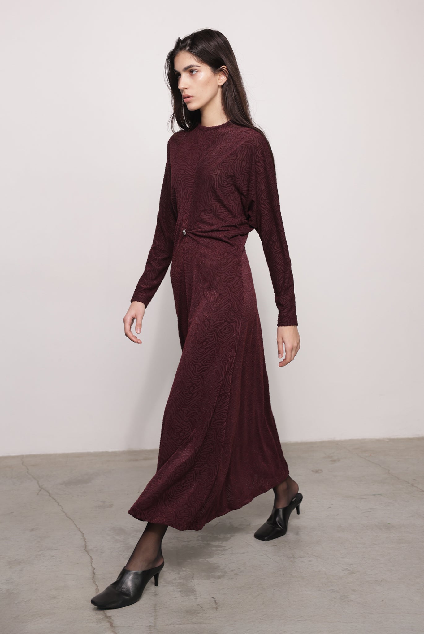 SABINA MUSAYEV - textured_knit_bordeaux_fw_25_26