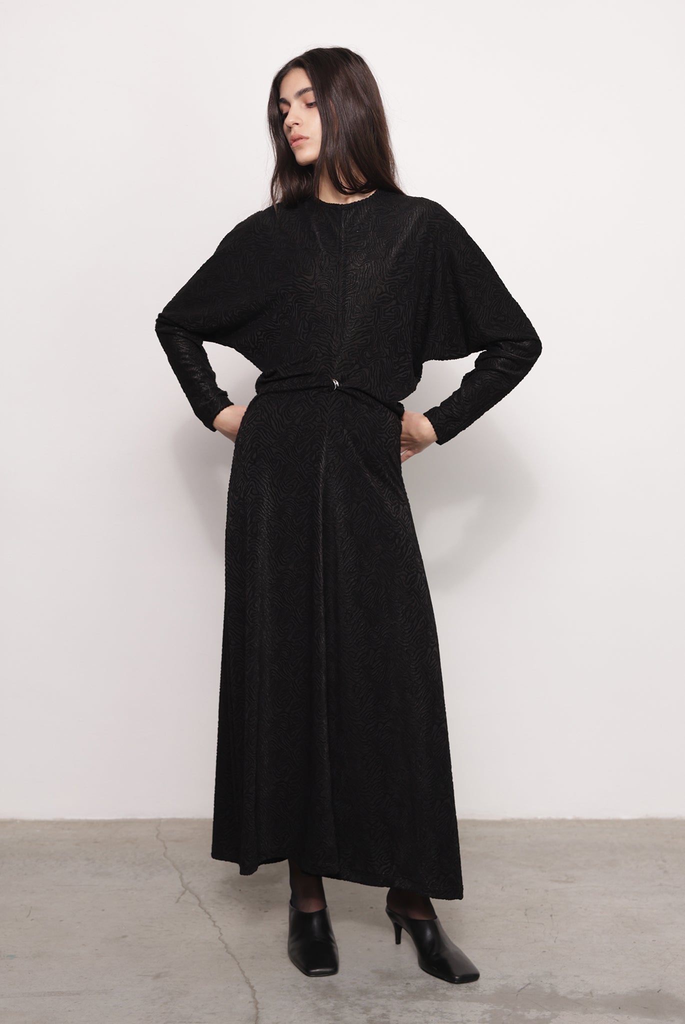 SABINA MUSAYEV - textured_knit_black_fw_25_26