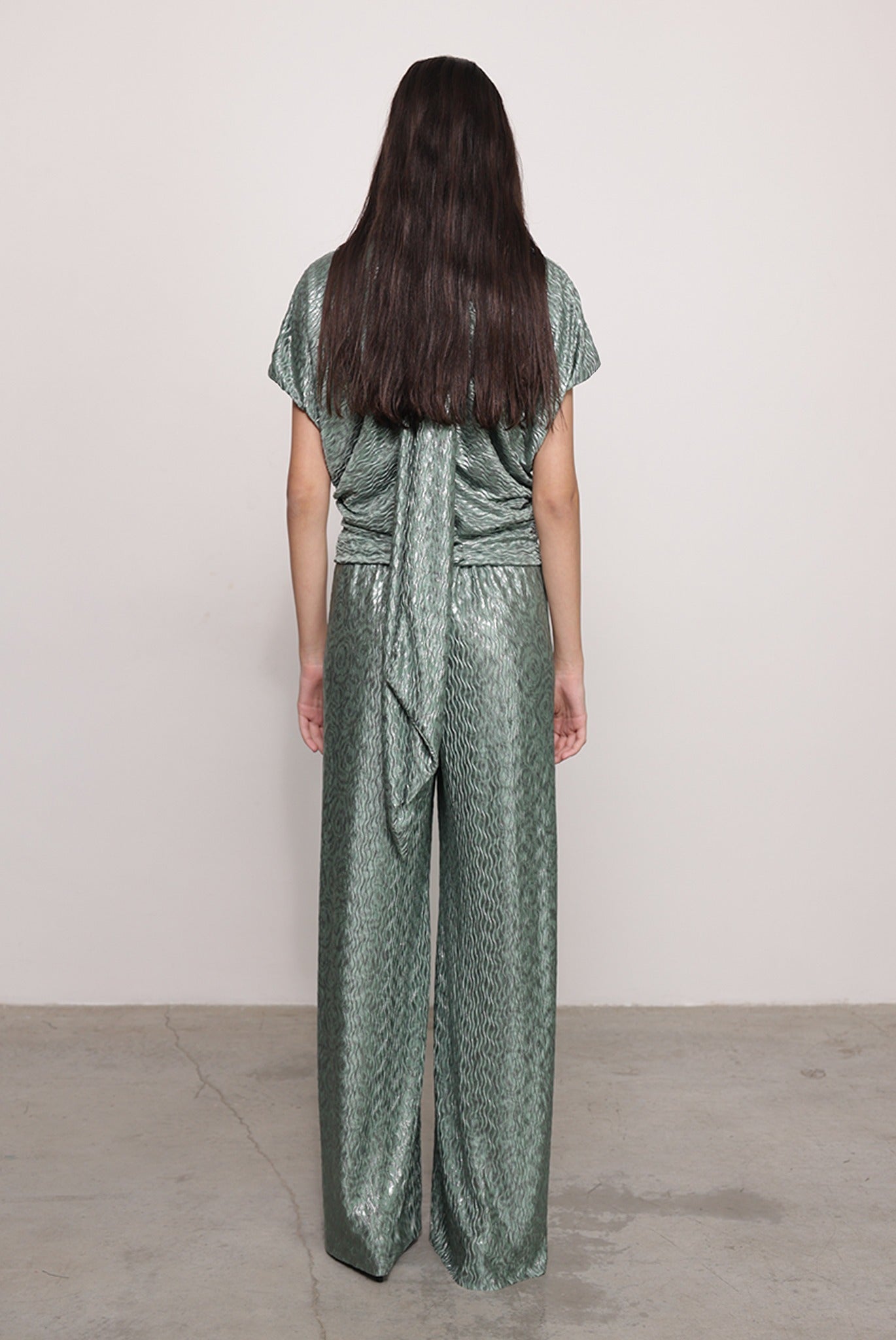 SABINA MUSAYEV - pleated_knit_w._foil_smoked_sage_fw_25_26