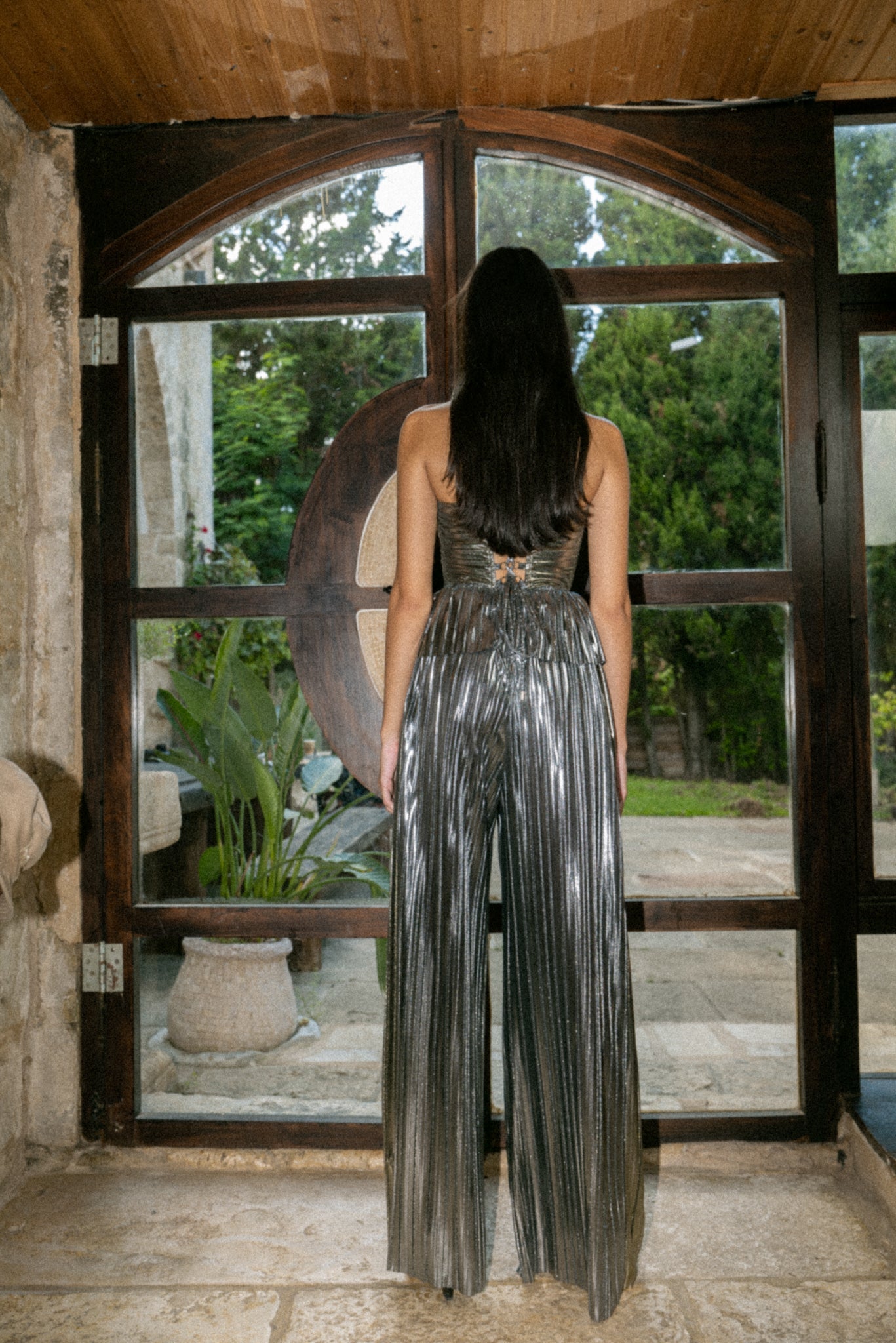 SABINA MUSAYEV - two_tone_pleated_knit_w_foil_gold_silver_fw_22_23