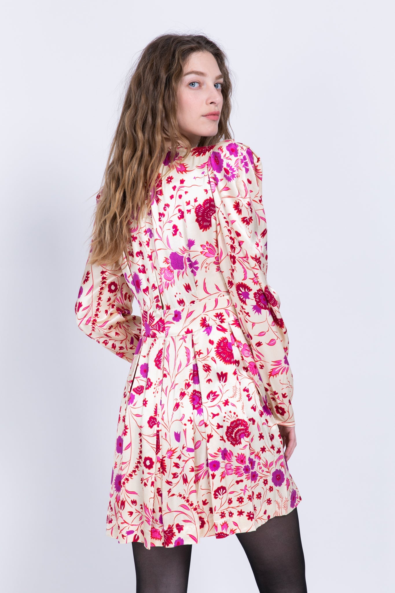 SABINA MUSAYEV - paisley_print_on_satin_ivory_fw_22_23