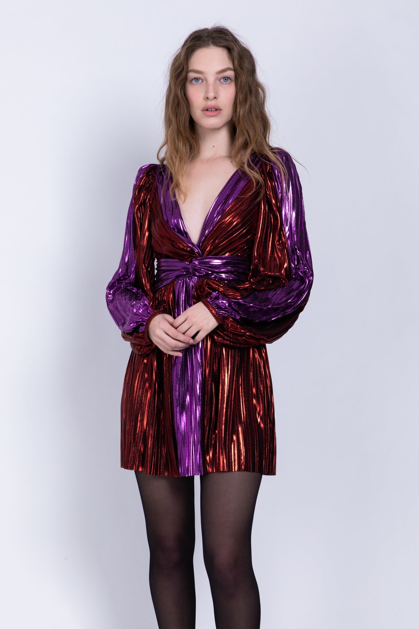 SABINA MUSAYEV - two_tone_pleated_knit_w_foil_red_purple_fw_22_23