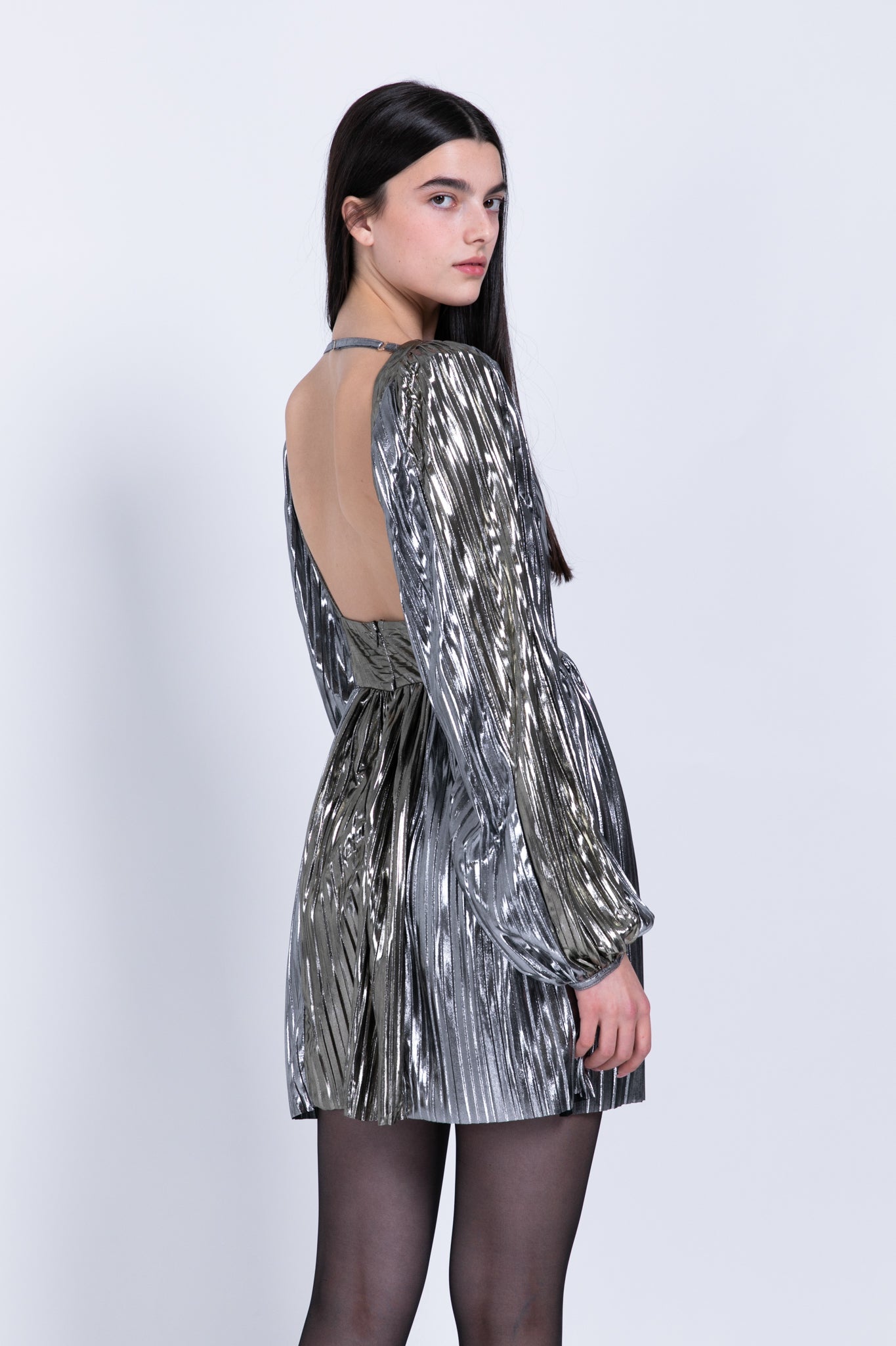 SABINA MUSAYEV - two_tone_pleated_knit_w_foil_gold_silver_fw_22_23