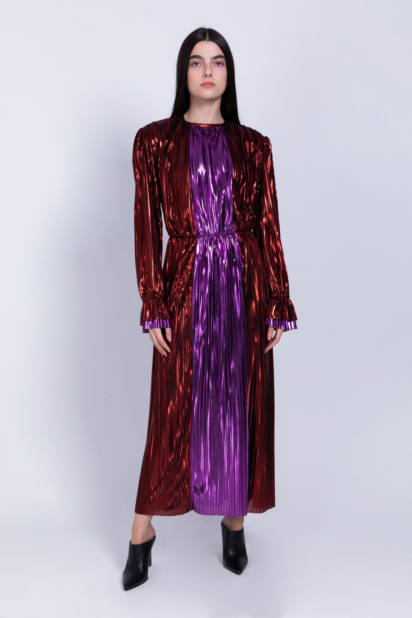 SABINA MUSAYEV - two_tone_pleated_knit_w_foil_red_purple_fw_22_23
