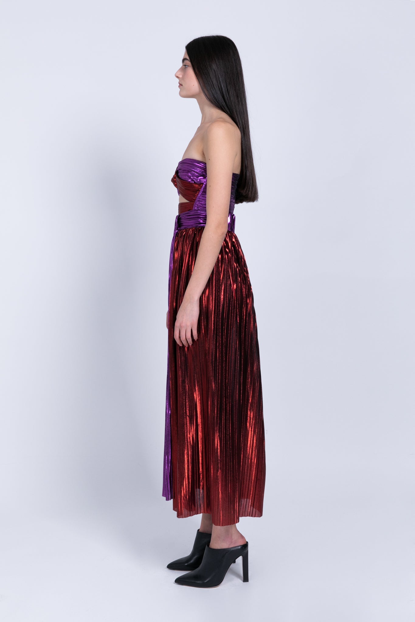 SABINA MUSAYEV - two_tone_pleated_knit_w_foil_red_purple_fw_22_23