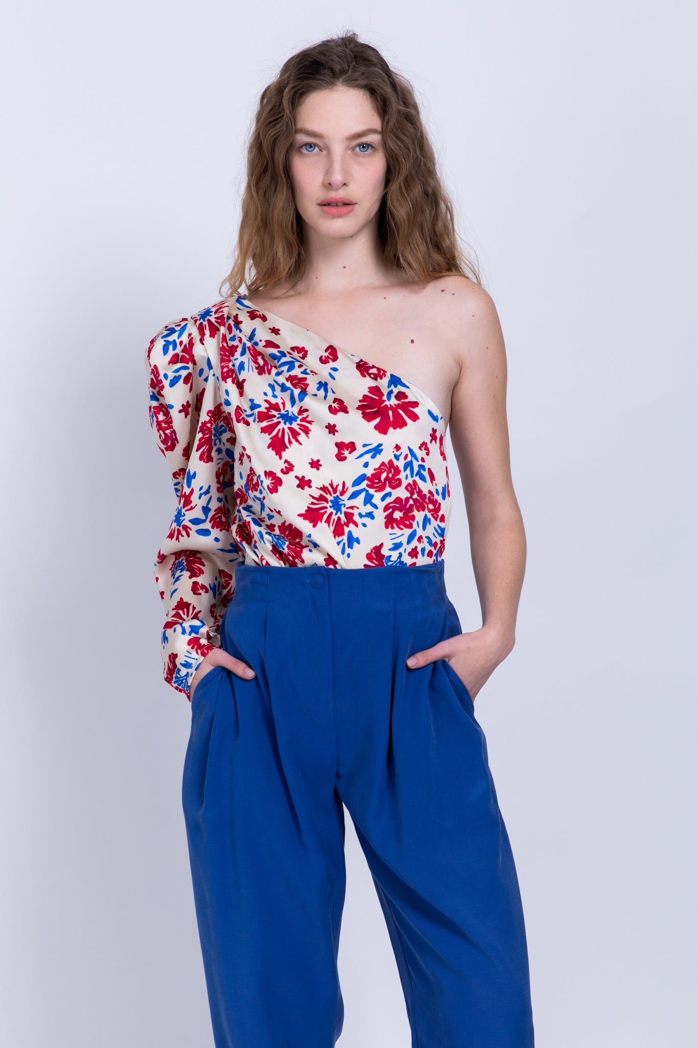 SABINA MUSAYEV - floral_print_on_satin_ivory_fw_22_23