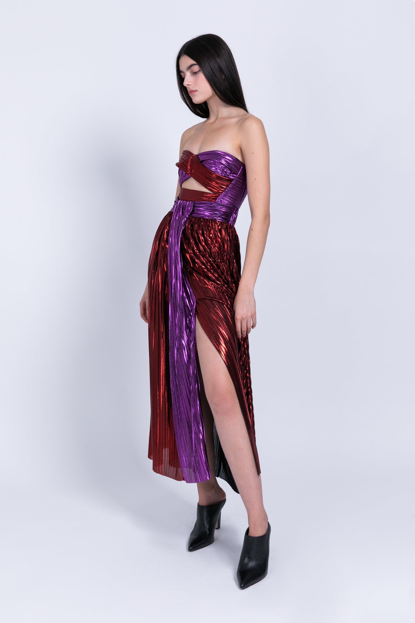 SABINA MUSAYEV - two_tone_pleated_knit_w_foil_red_purple_fw_22_23