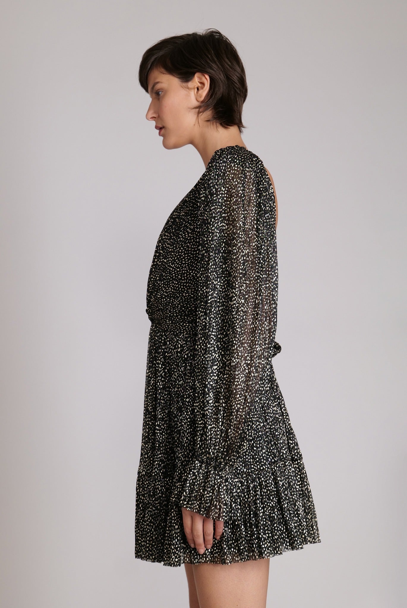 SABINA MUSAYEV - pleated_knit_w_speckled_foil_black