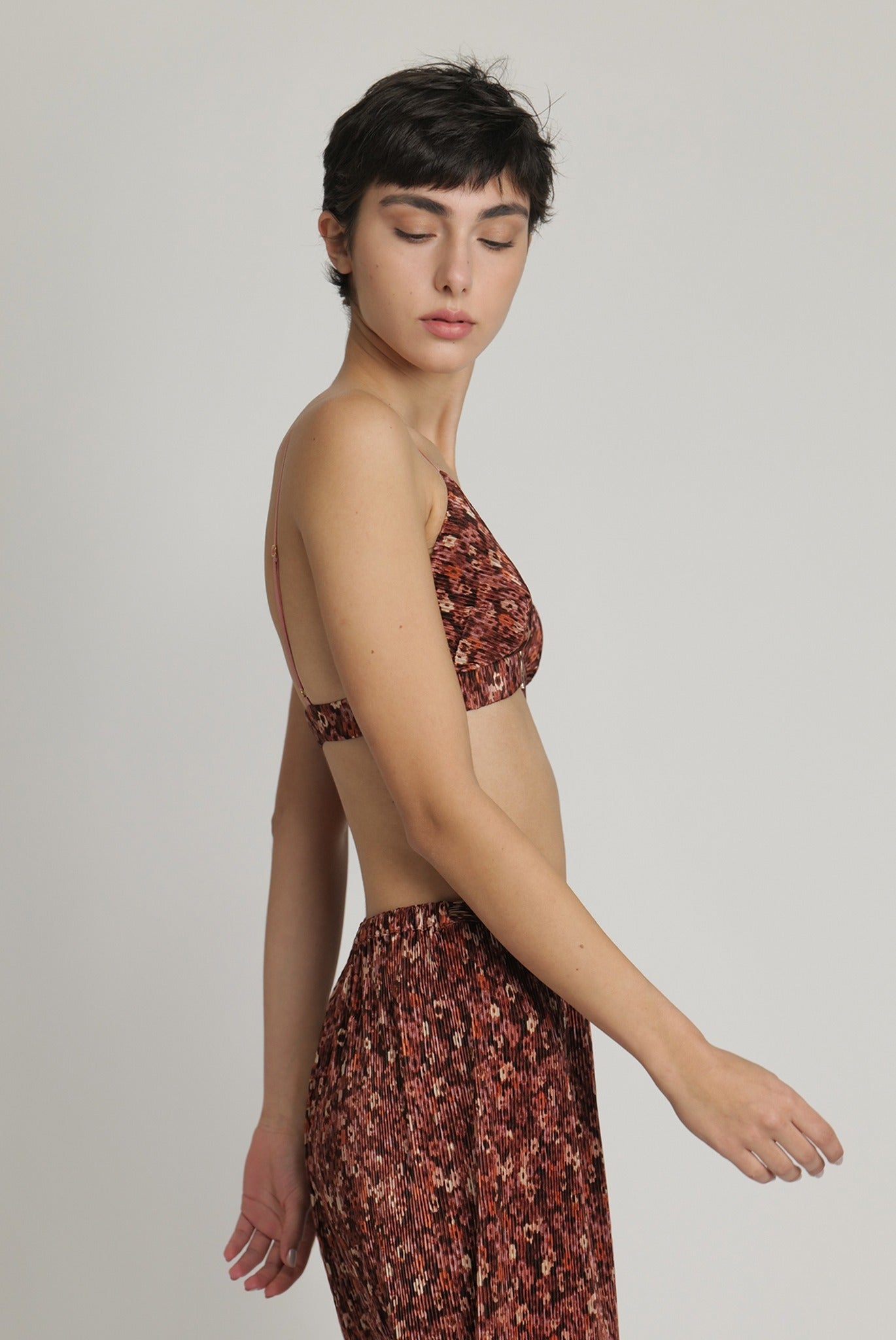 SABINA MUSAYEV - flora_pleated_knit_ruby_print_fw_23_34