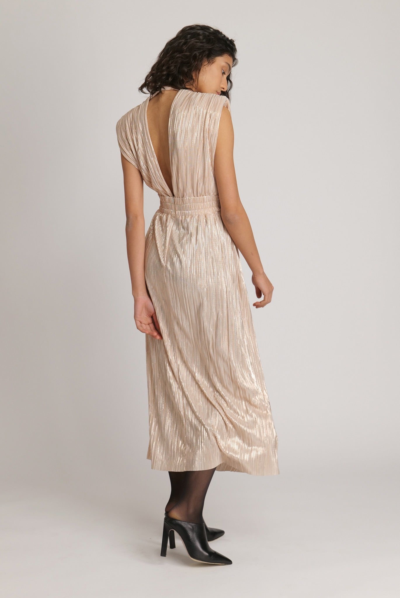 SABINA MUSAYEV - pleated_knit_w_foil_pearl_blush_fw_23_24