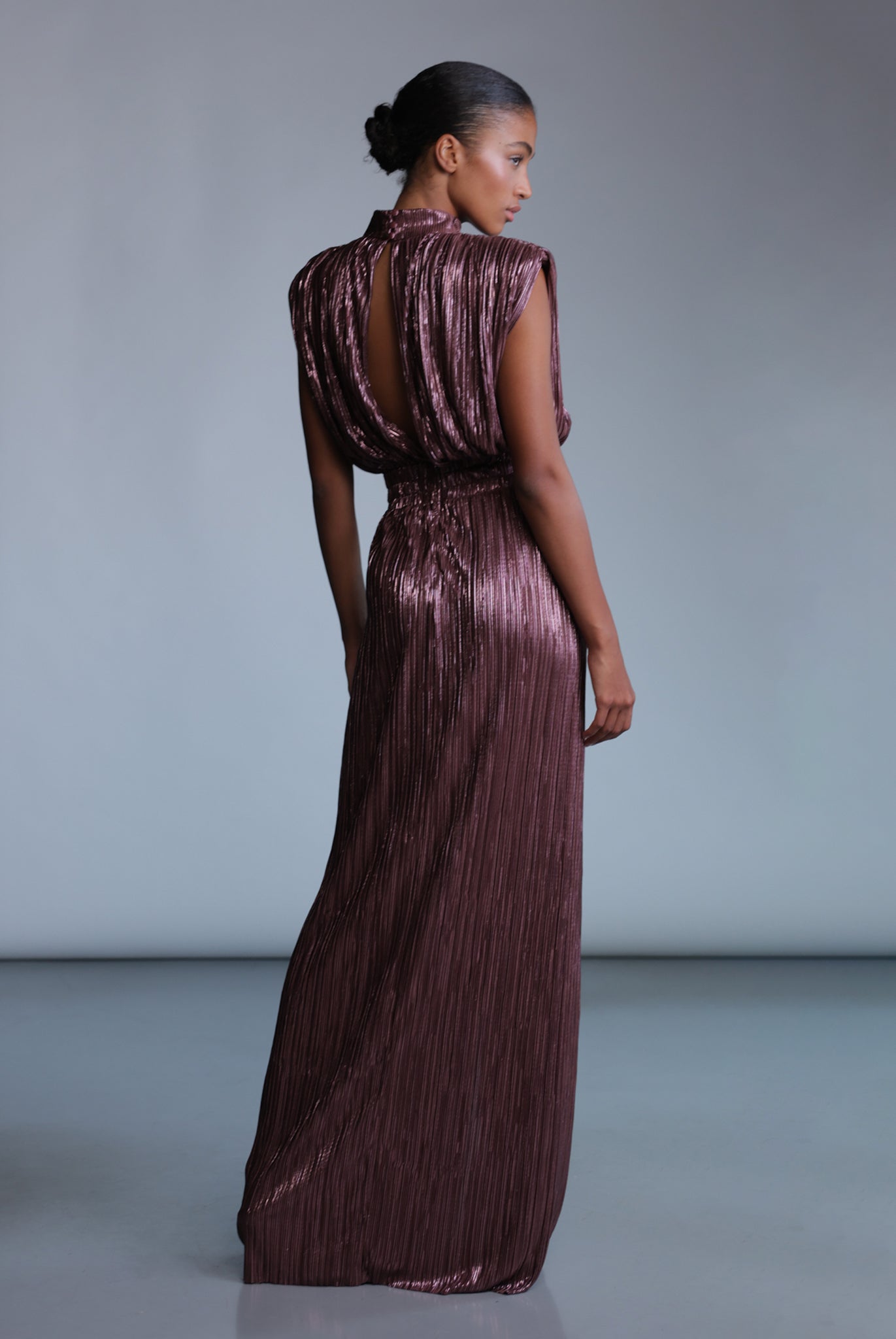SABINA MUSAYEV - pleated_knit_w_foil_bitter_chocolate_pre_fall_24_25
