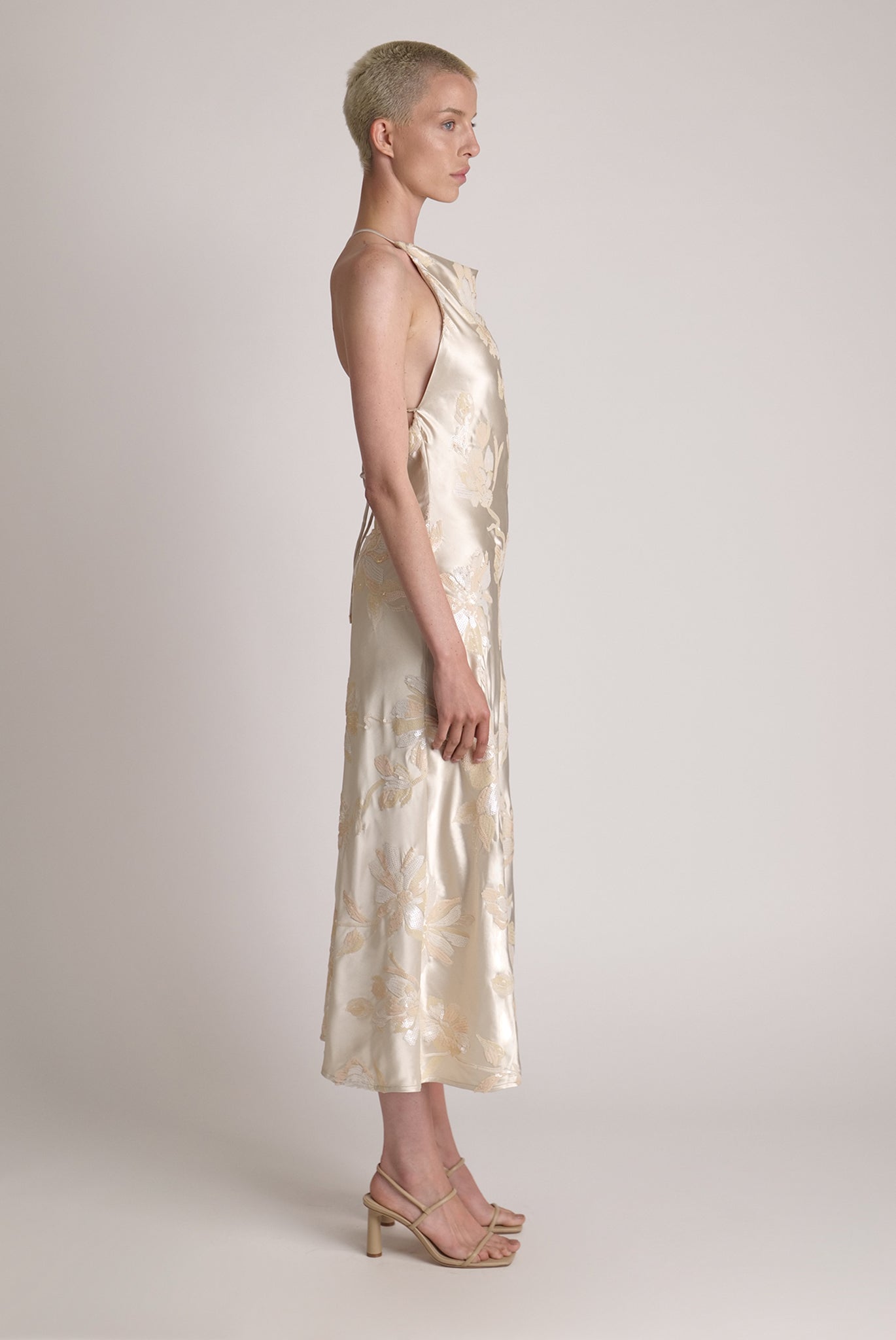 SABINA MUSAYEV - blossom_sequins_on_satin_ivory_spring_24