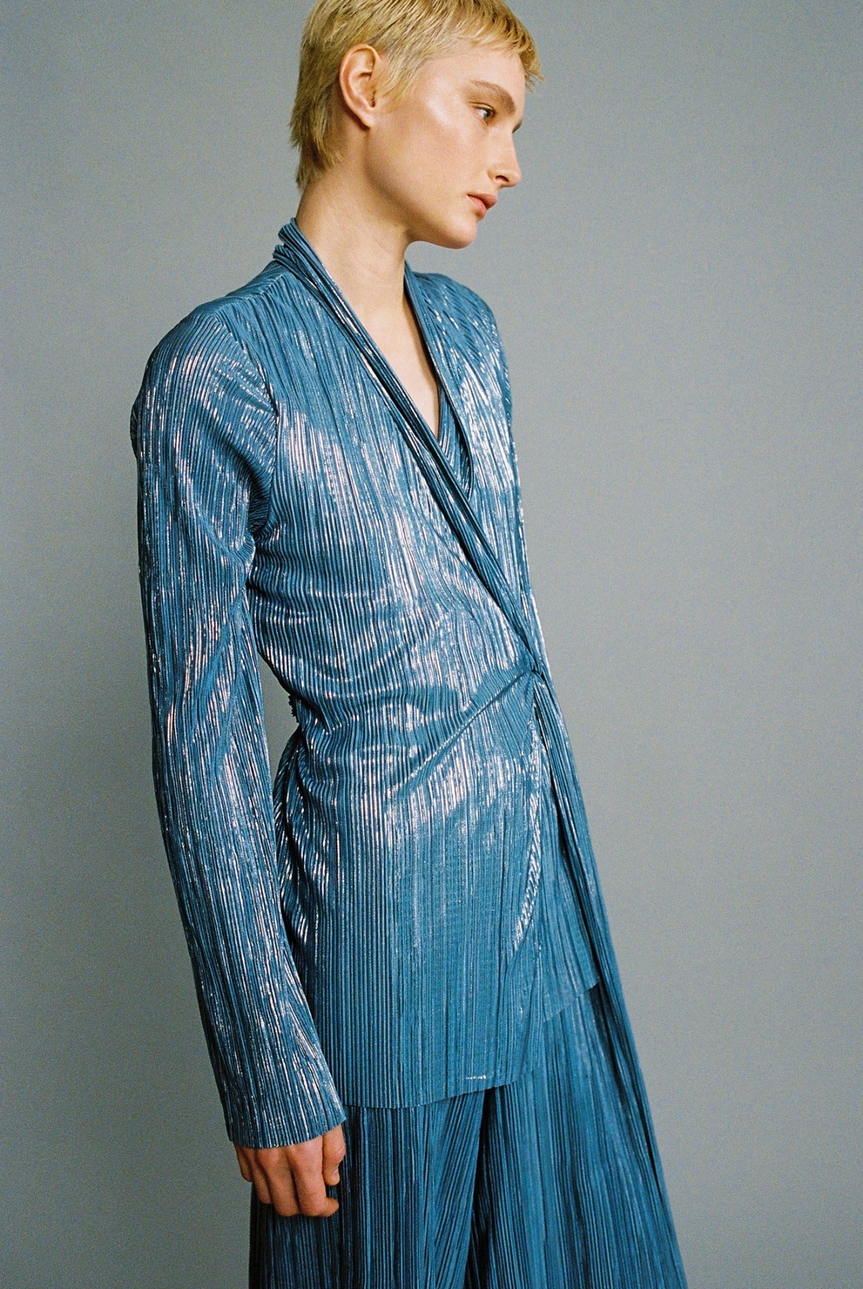 SABINA MUSAYEV - pleated_knit_w_foil_steel_blue_fw_24_25