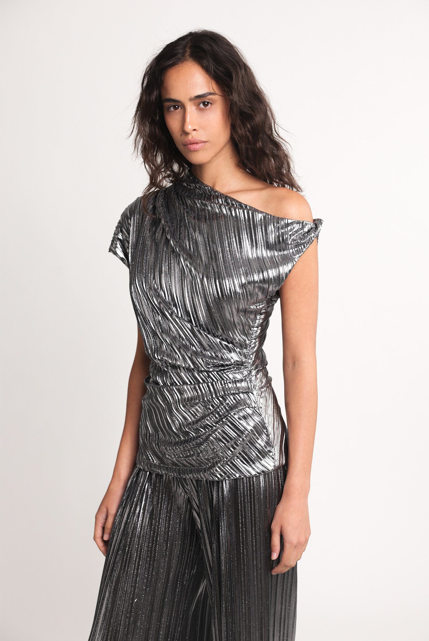 SABINA MUSAYEV - foil_pleated_knit_dark_silver_spring_25