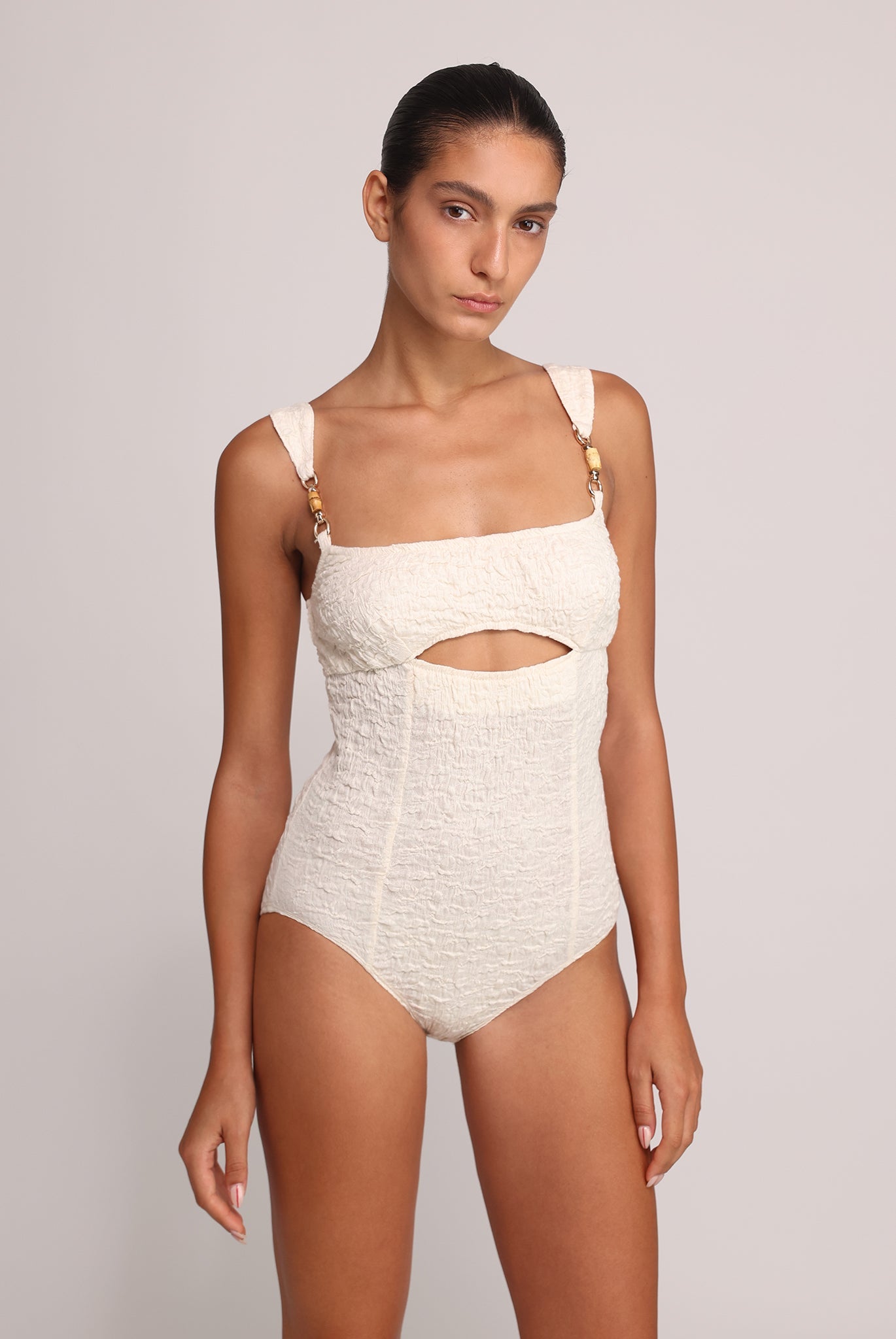 SABINA MUSAYEV - crinkled_knit_ivory_summer_25