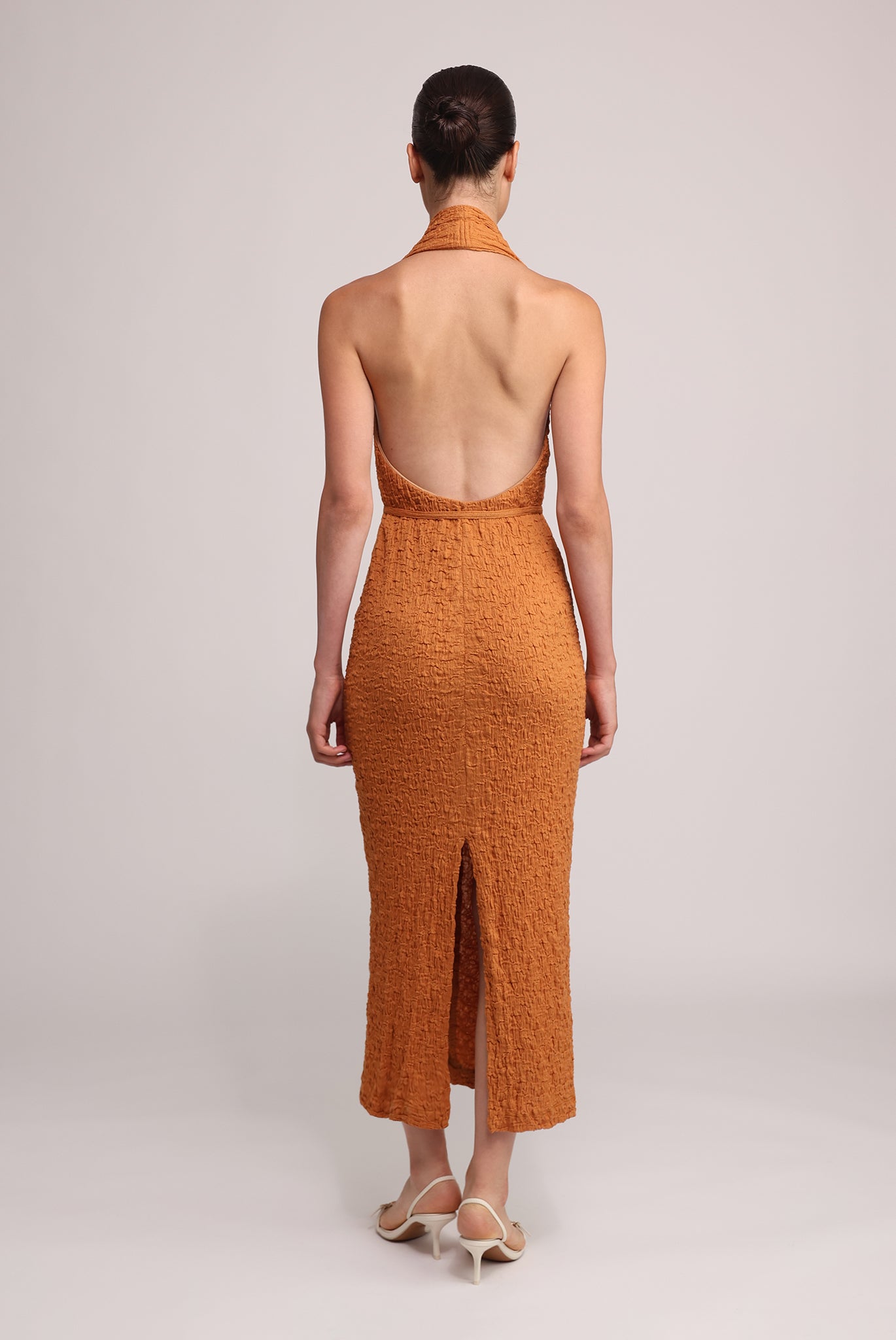 SABINA MUSAYEV - crinkled_knit_rust_summer_25
