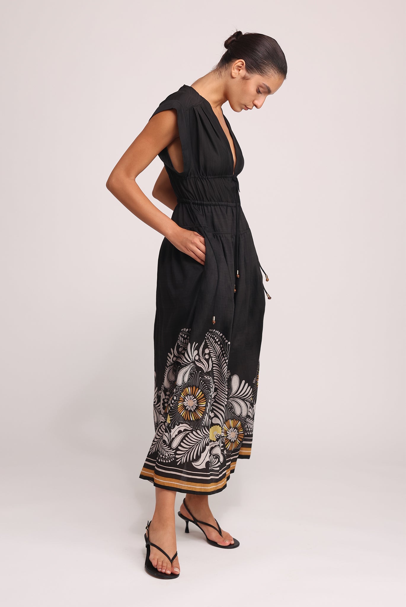 SABINA MUSAYEV - sunflower_print_black_print_summer_25