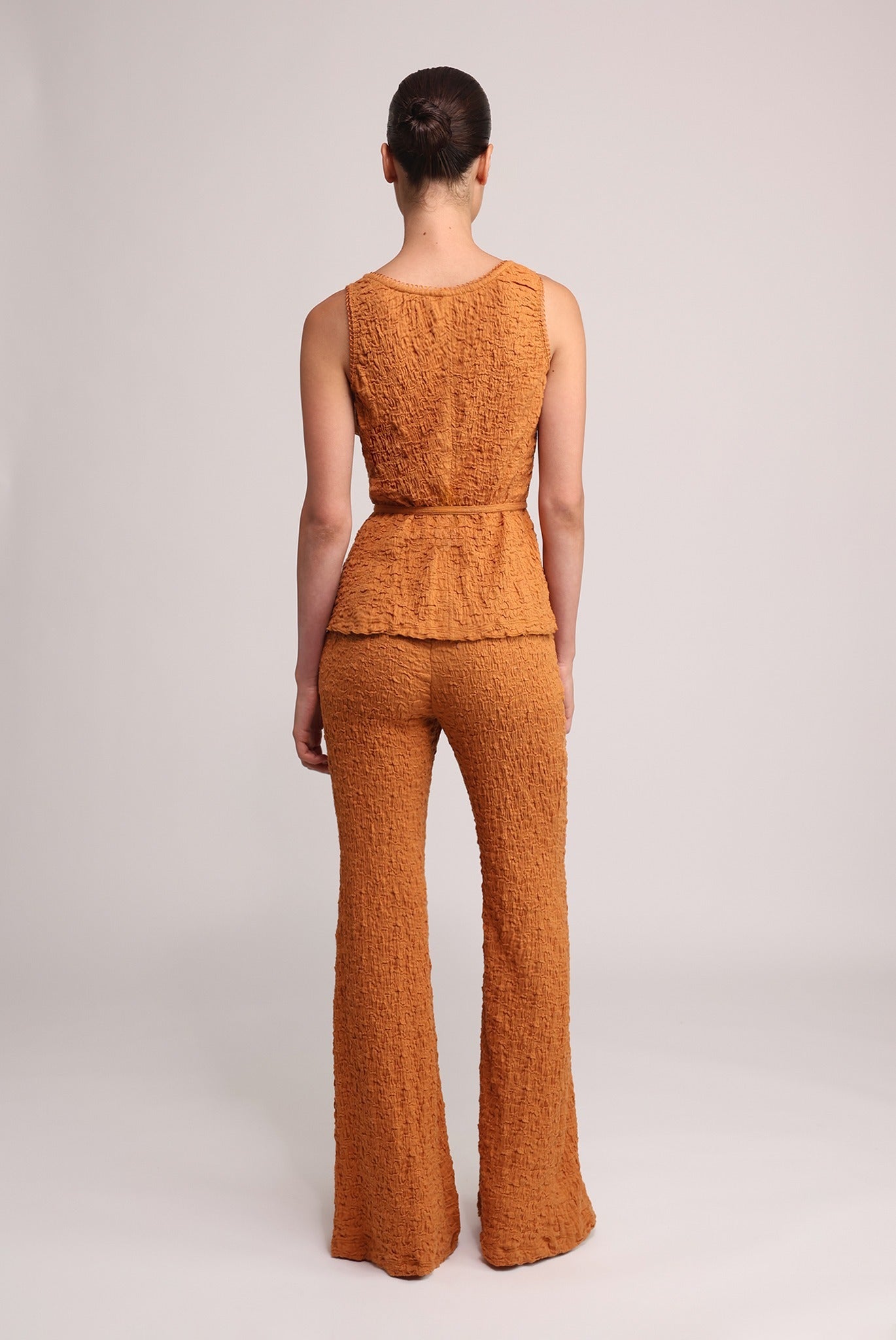 SABINA MUSAYEV - crinkled_knit_rust_summer_25