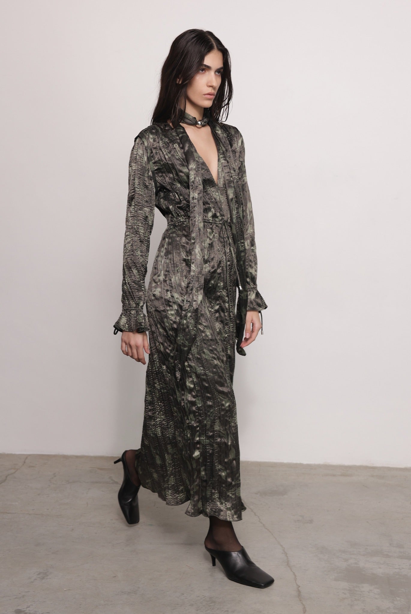 SABINA MUSAYEV - tulip_haze_print_dark_olive_print_fw_25_26