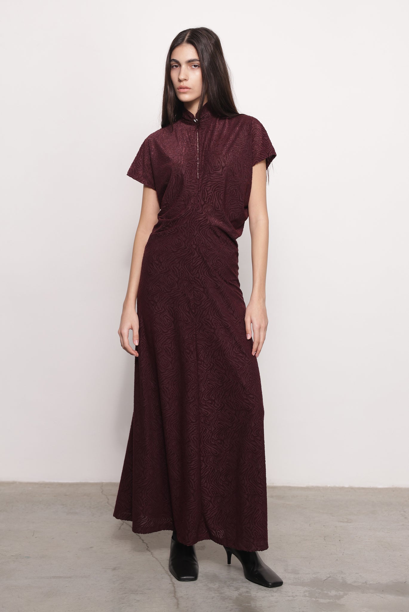 SABINA MUSAYEV - textured_knit_bordeaux_fw_25_26
