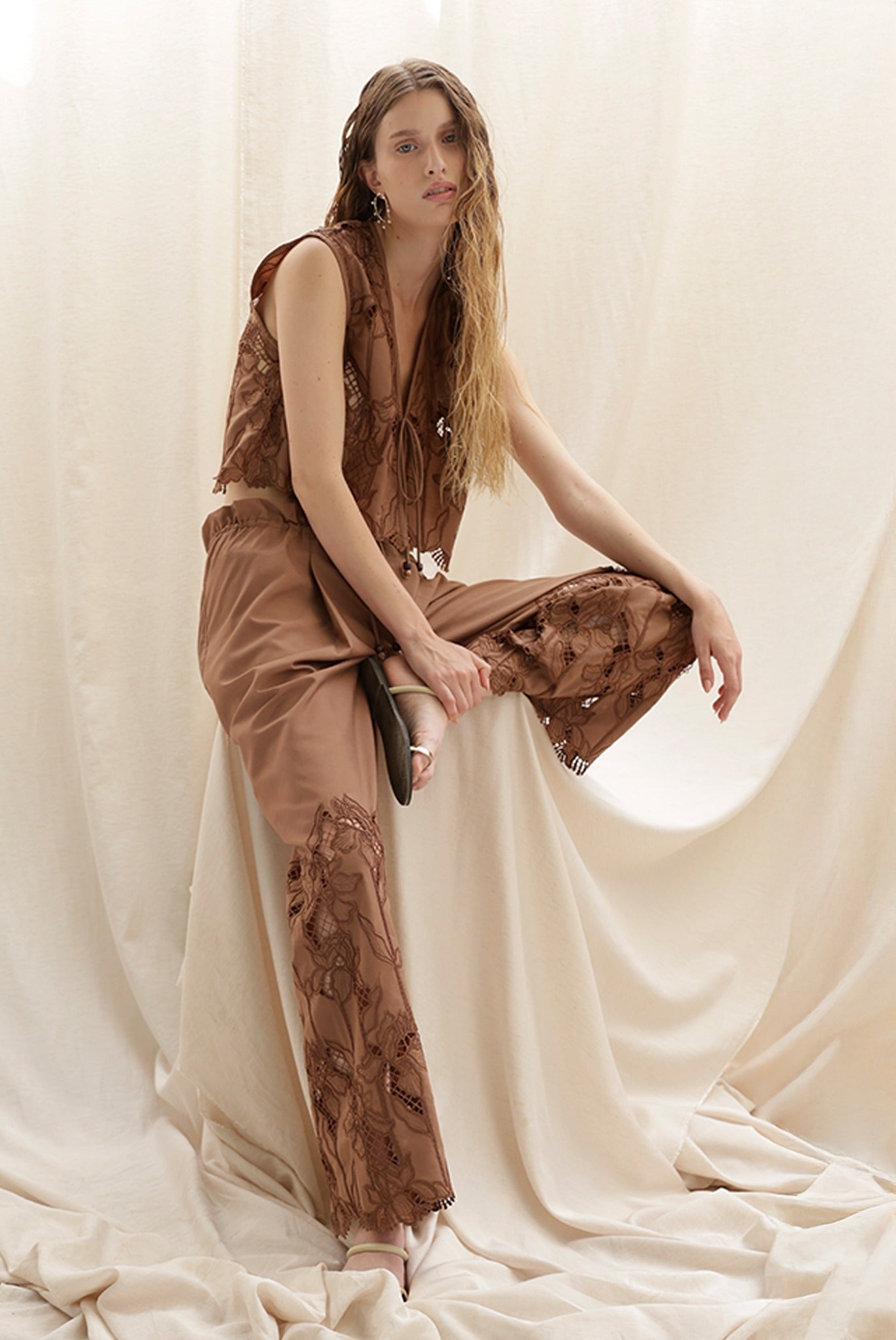 SABINA MUSAYEV - embroidered_poplin_mocha_pre_spring_26