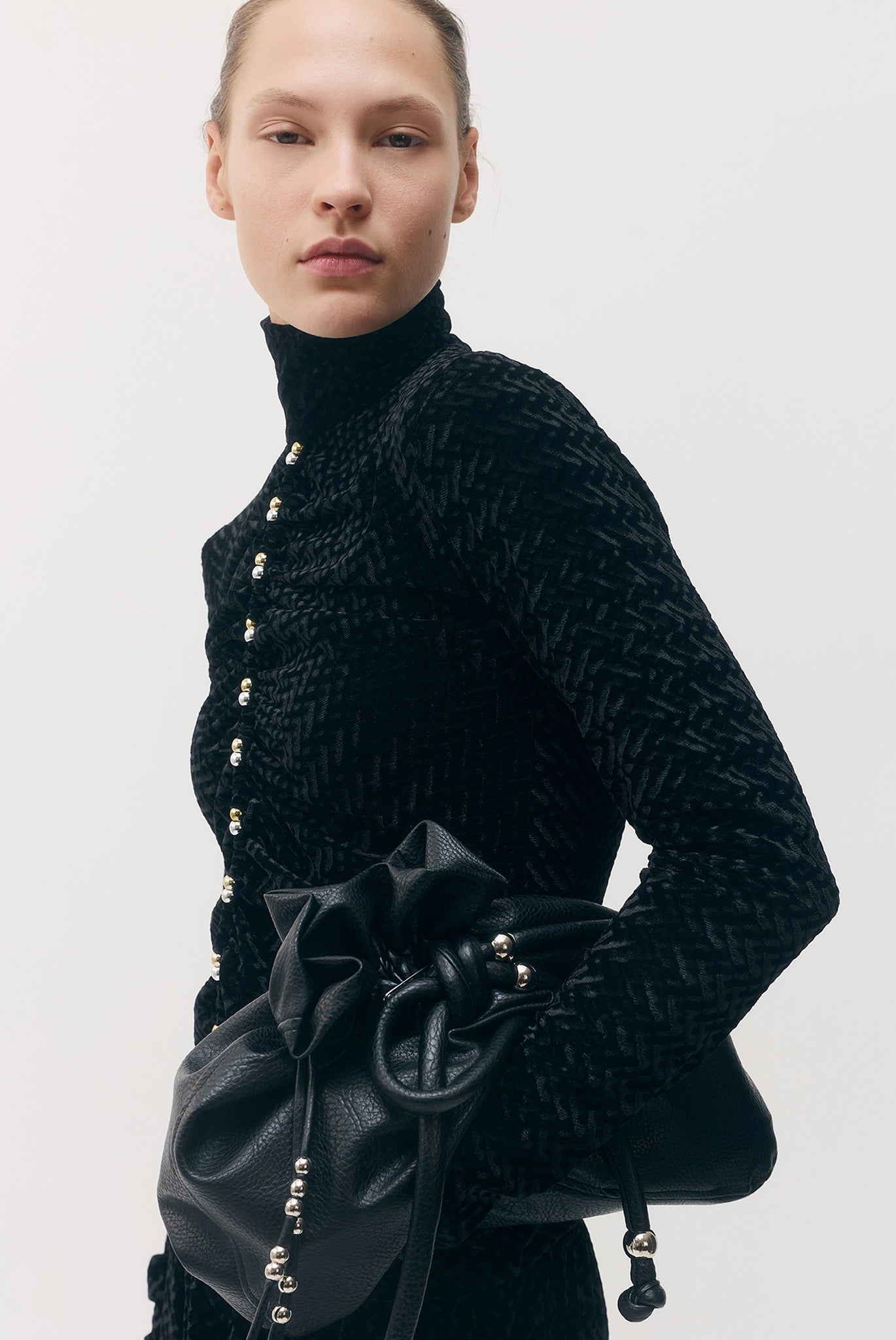SABINA MUSAYEV - embossed_velvet_black_fw_26_27