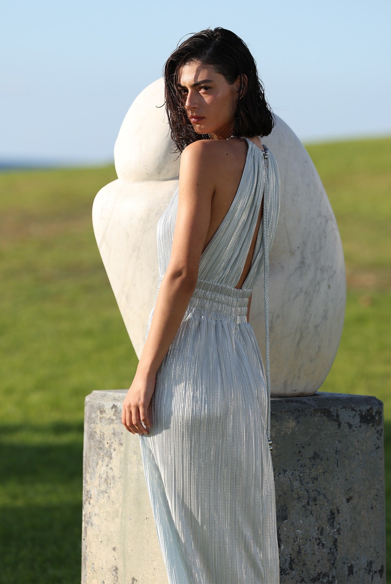 SABINA MUSAYEV - pleated_knit_w_gold_foil_sky_silver_pre_fall_26_27